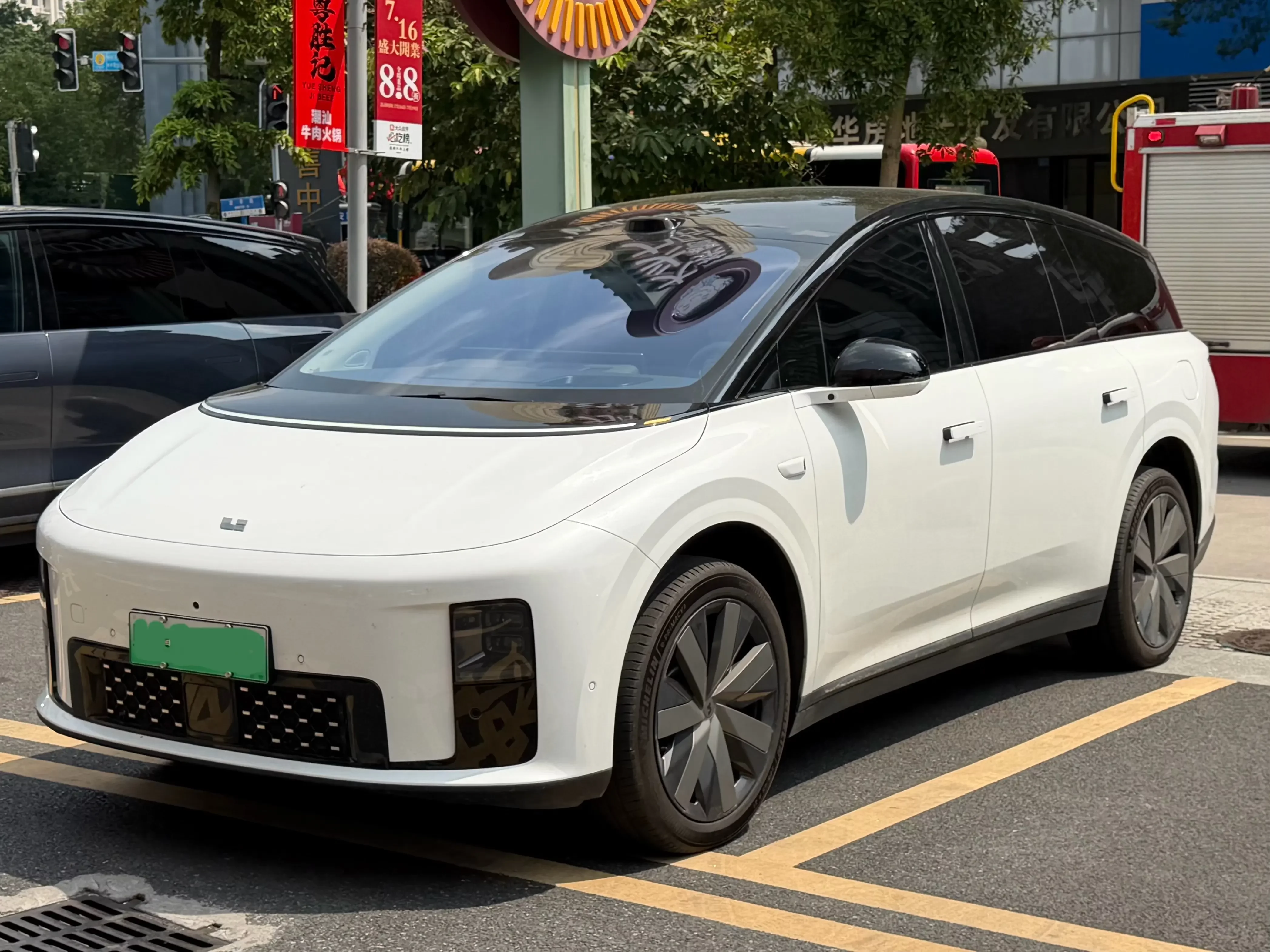 Li Ideal i8