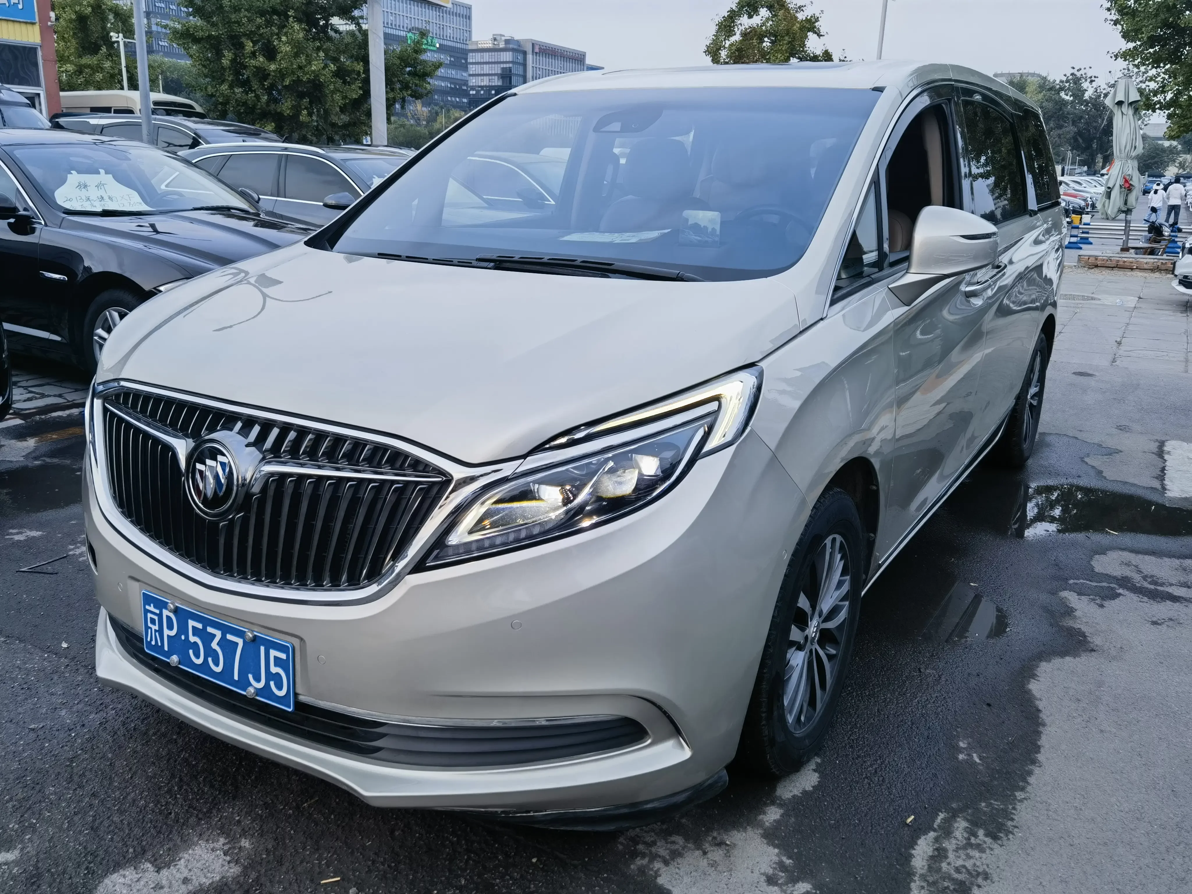 Buick GL8