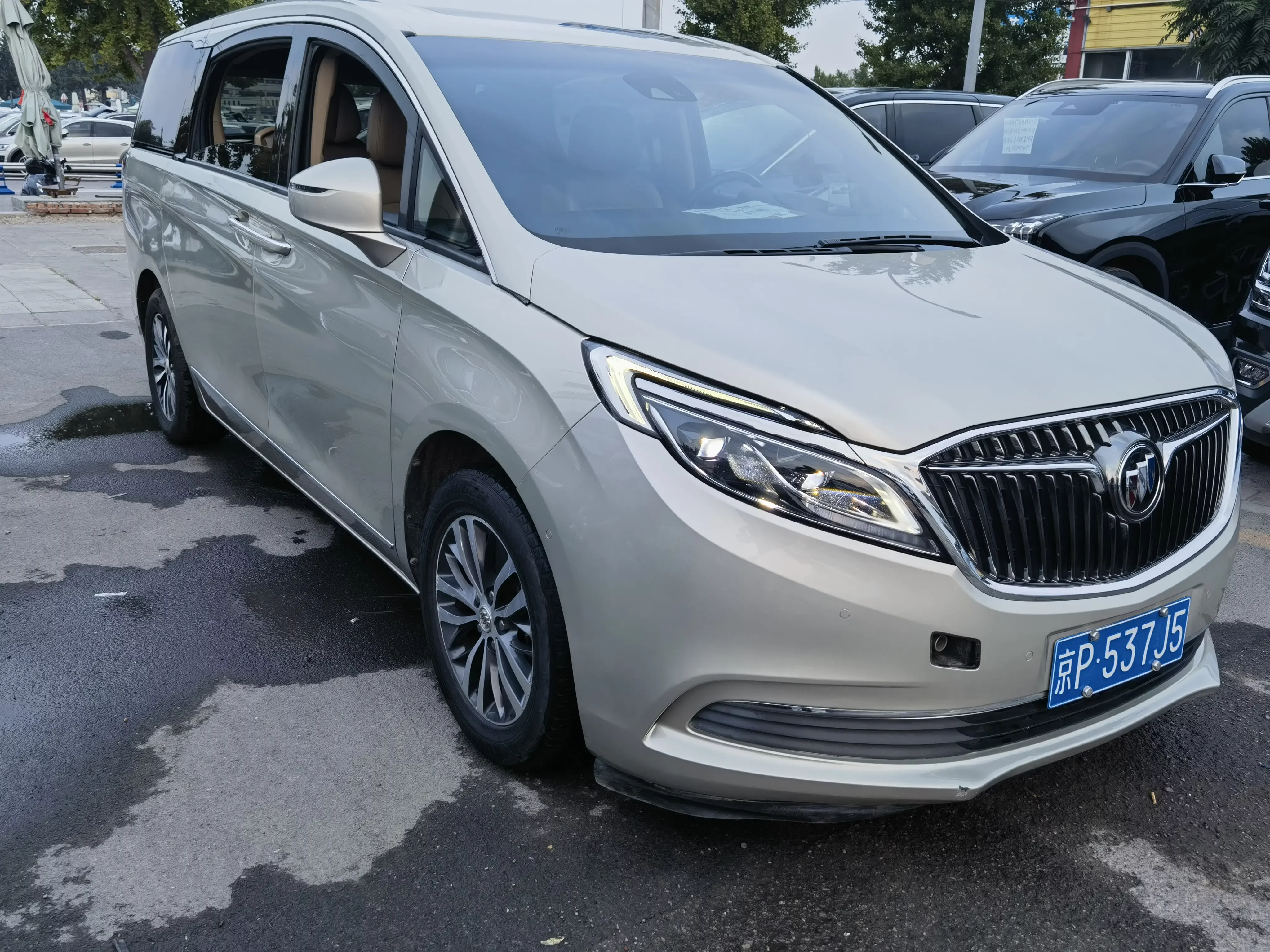 Buick GL8