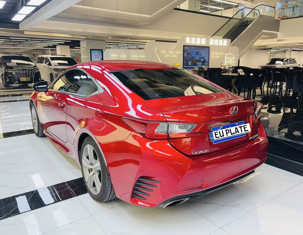 Lexus RC