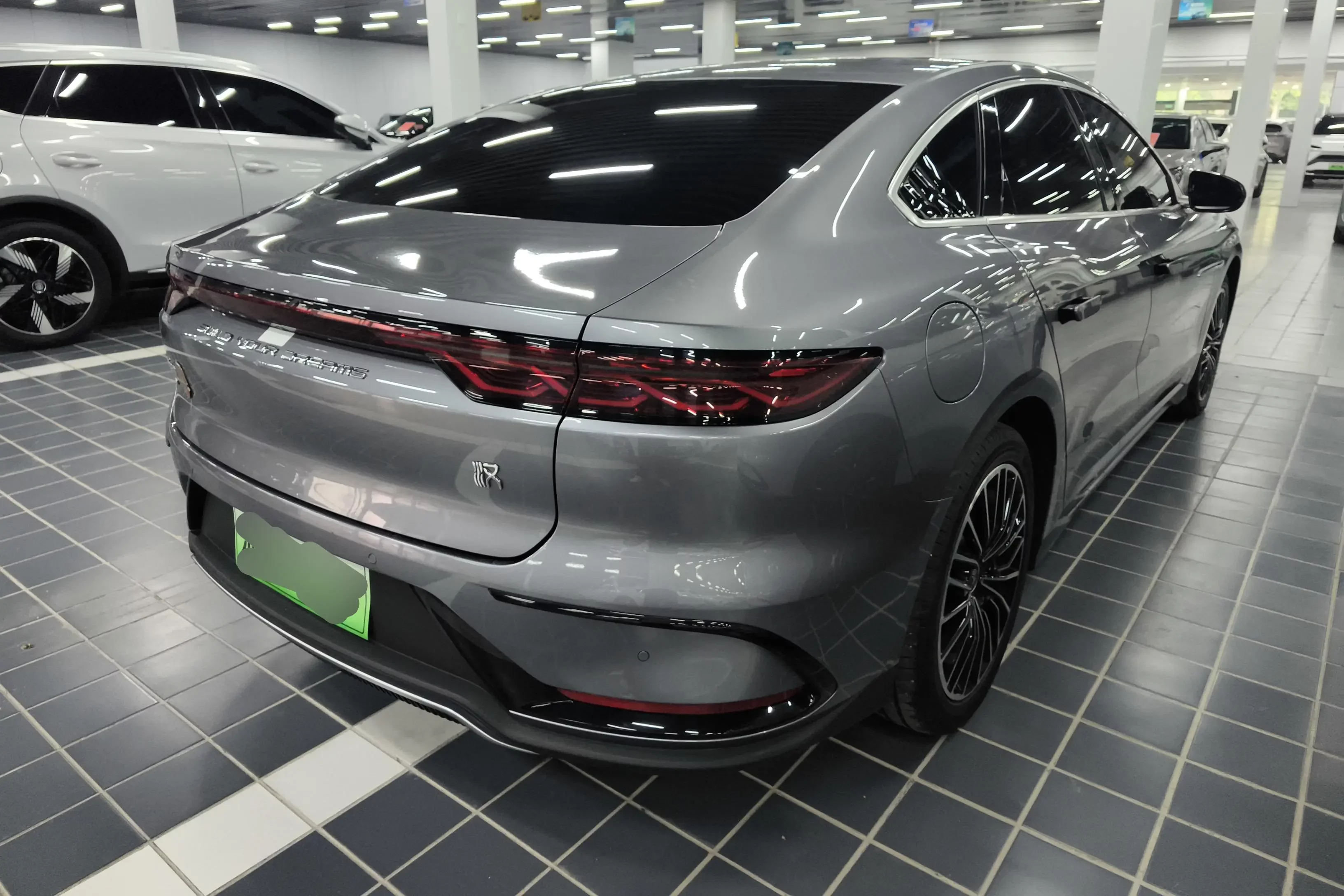 BYD Han EV