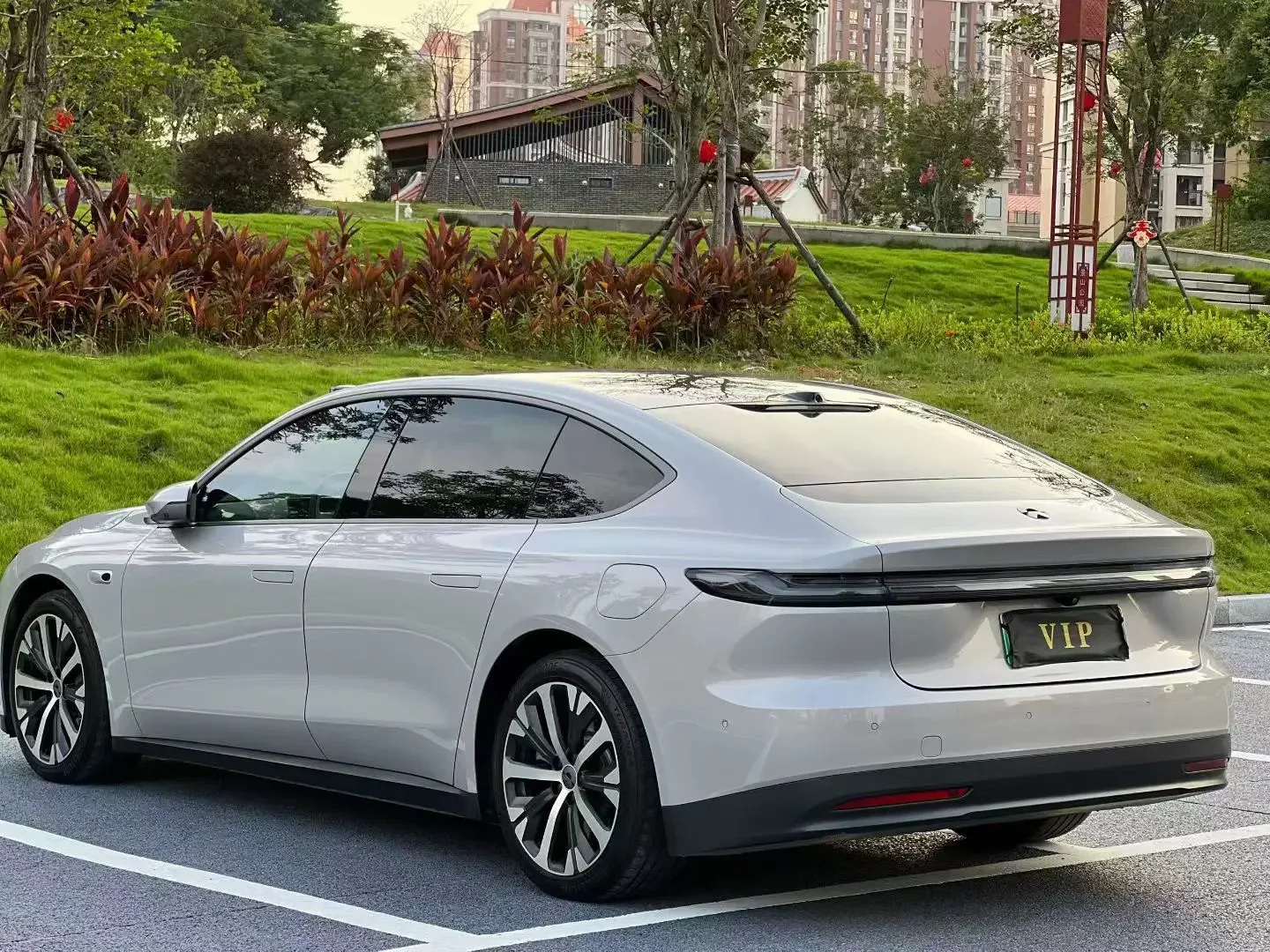 NIO ET7