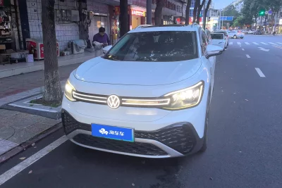 Volkswagen ID.6 CROZZ