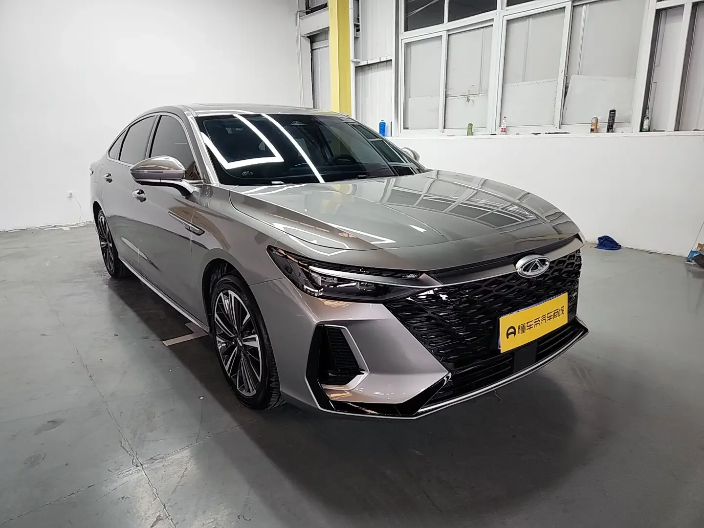 Chery Arrizo 8