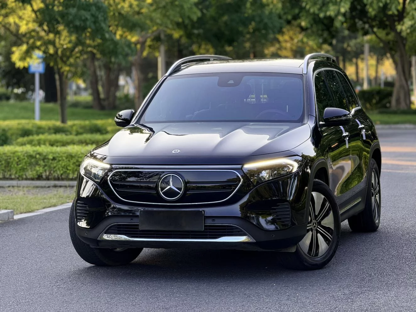 Mercedes-Benz EQB