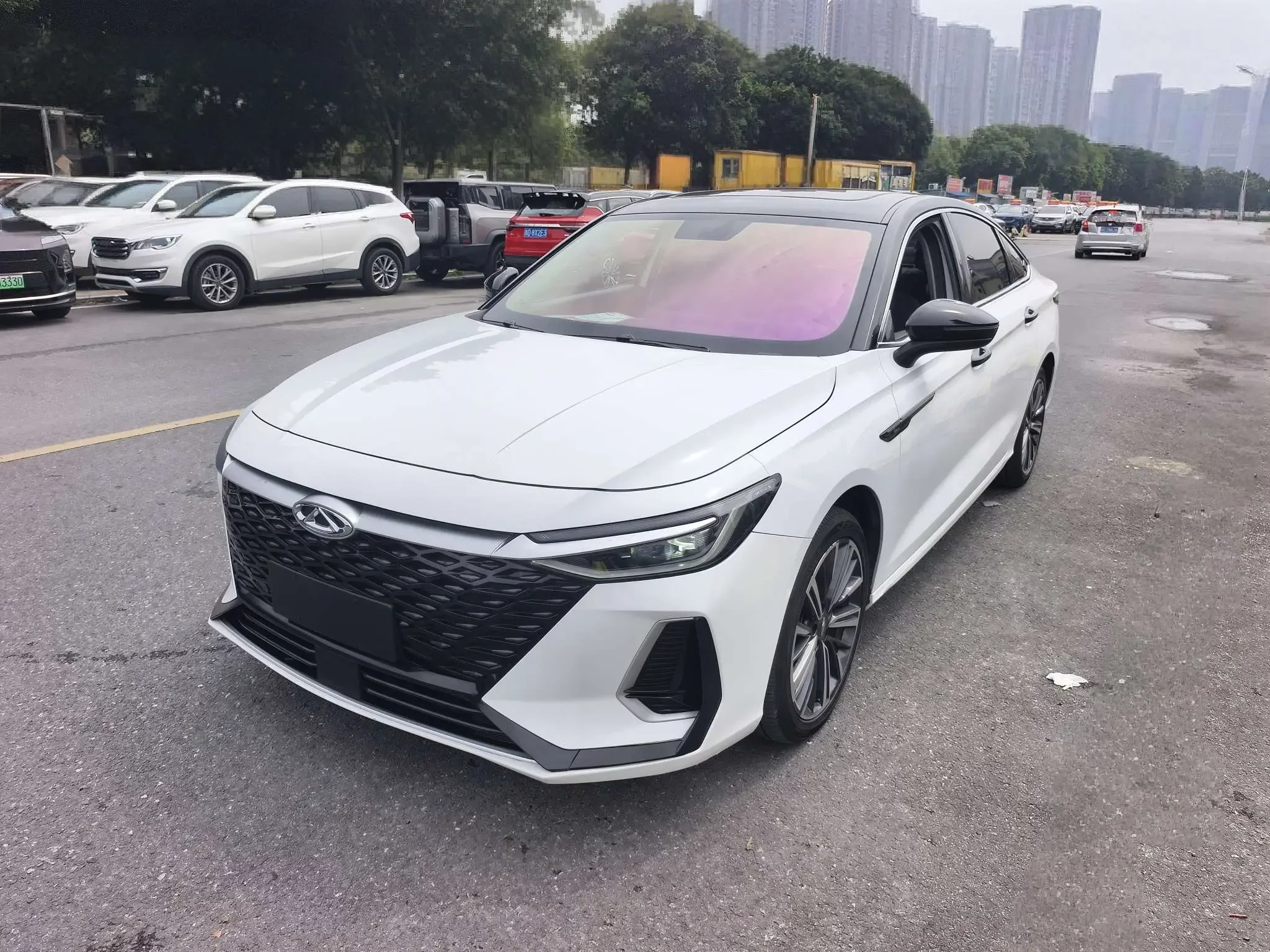 Chery Arrizo 8