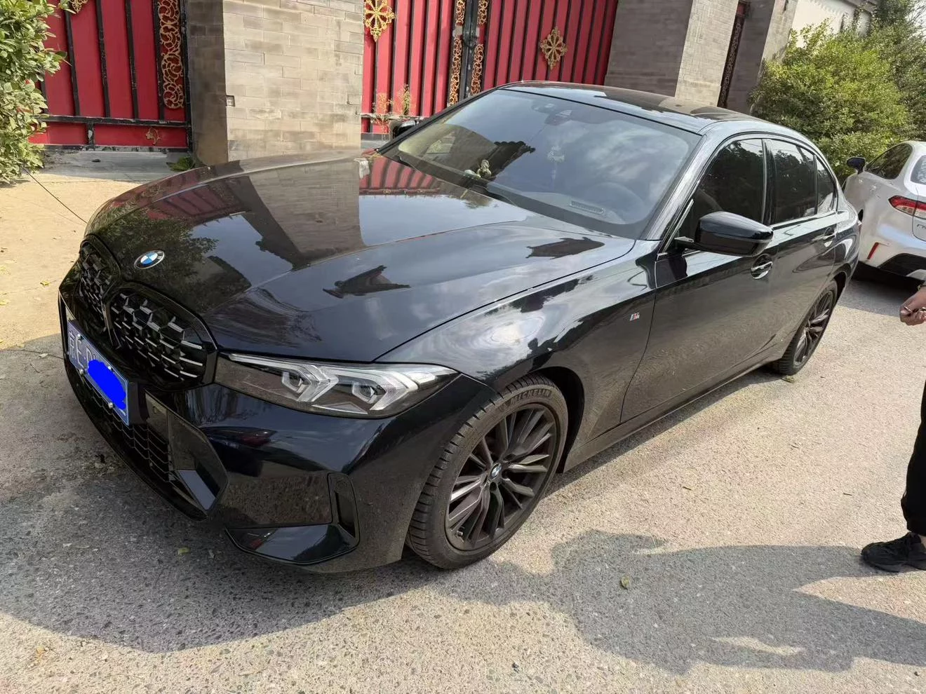 BMW 3-SERIES