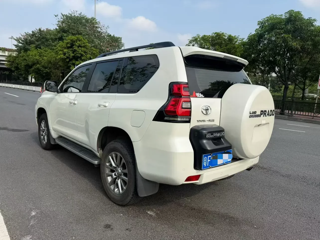 Toyota Prado