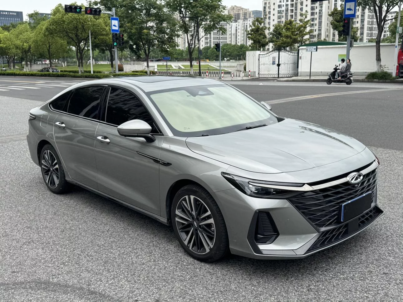 Chery Arrizo 8
