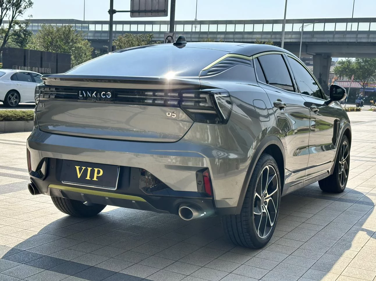 Lynk & Co 05