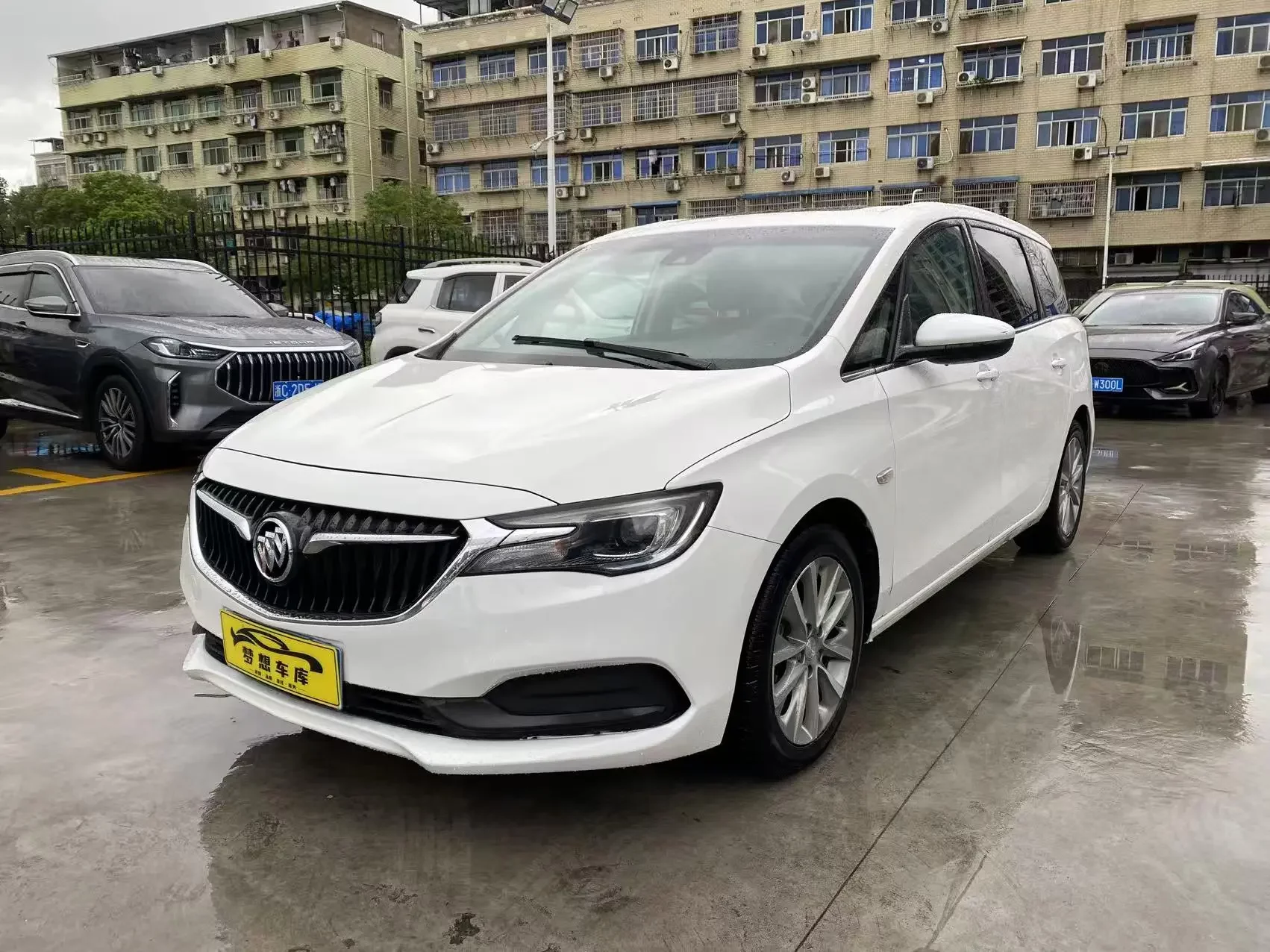 Buick GL6