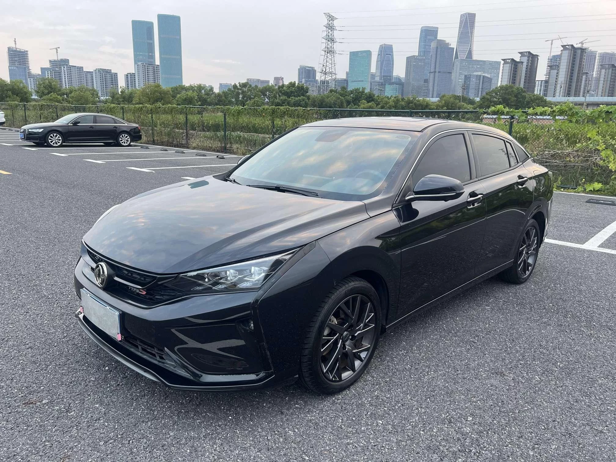 Dongfeng Yixuan