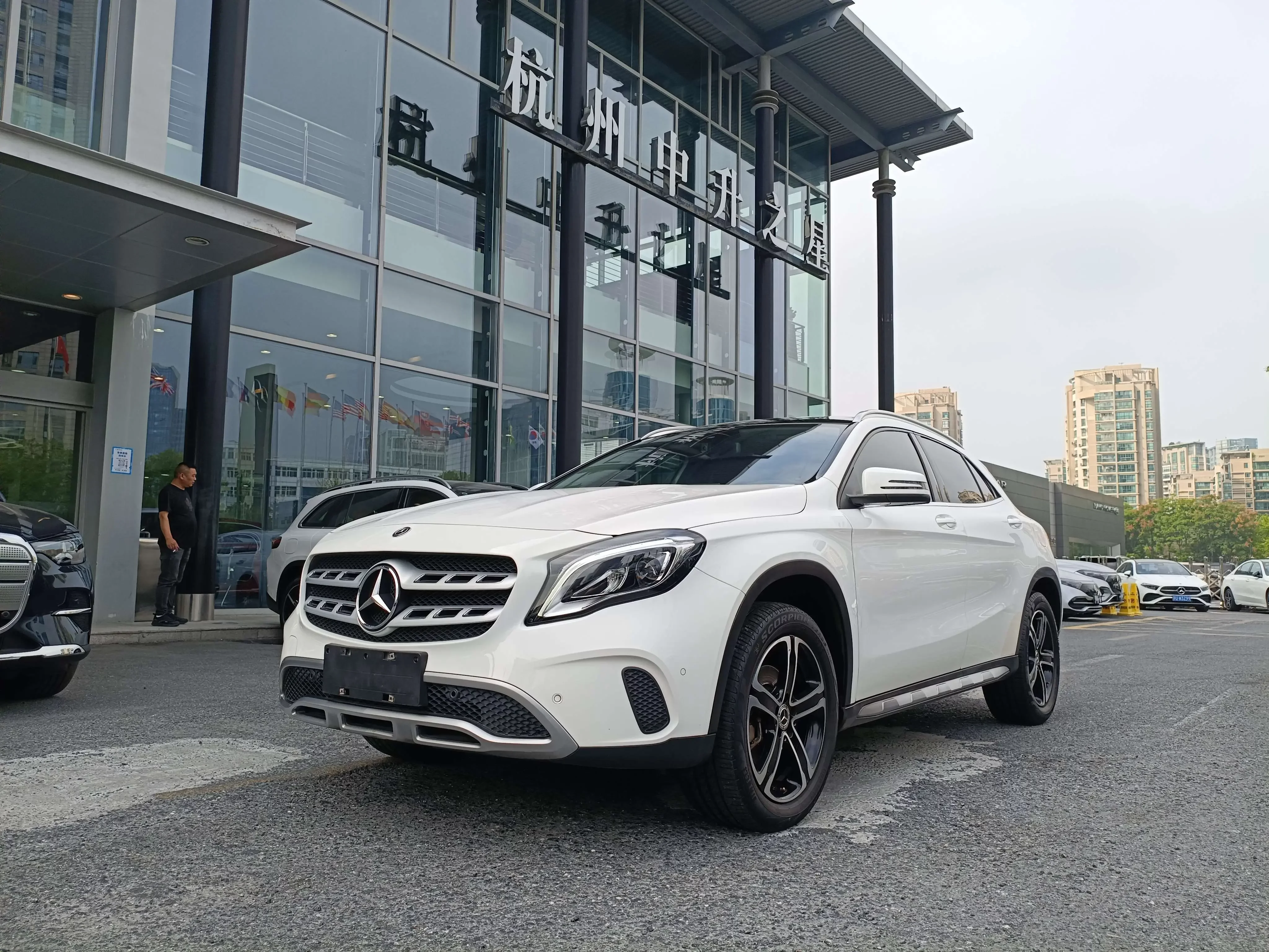 Mercedes-Benz GLA