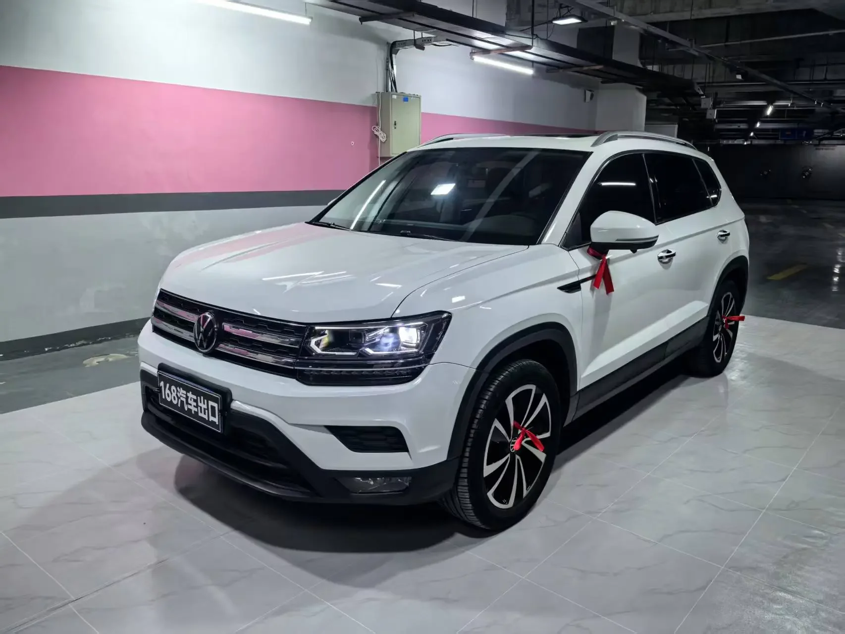 Volkswagen Tharu