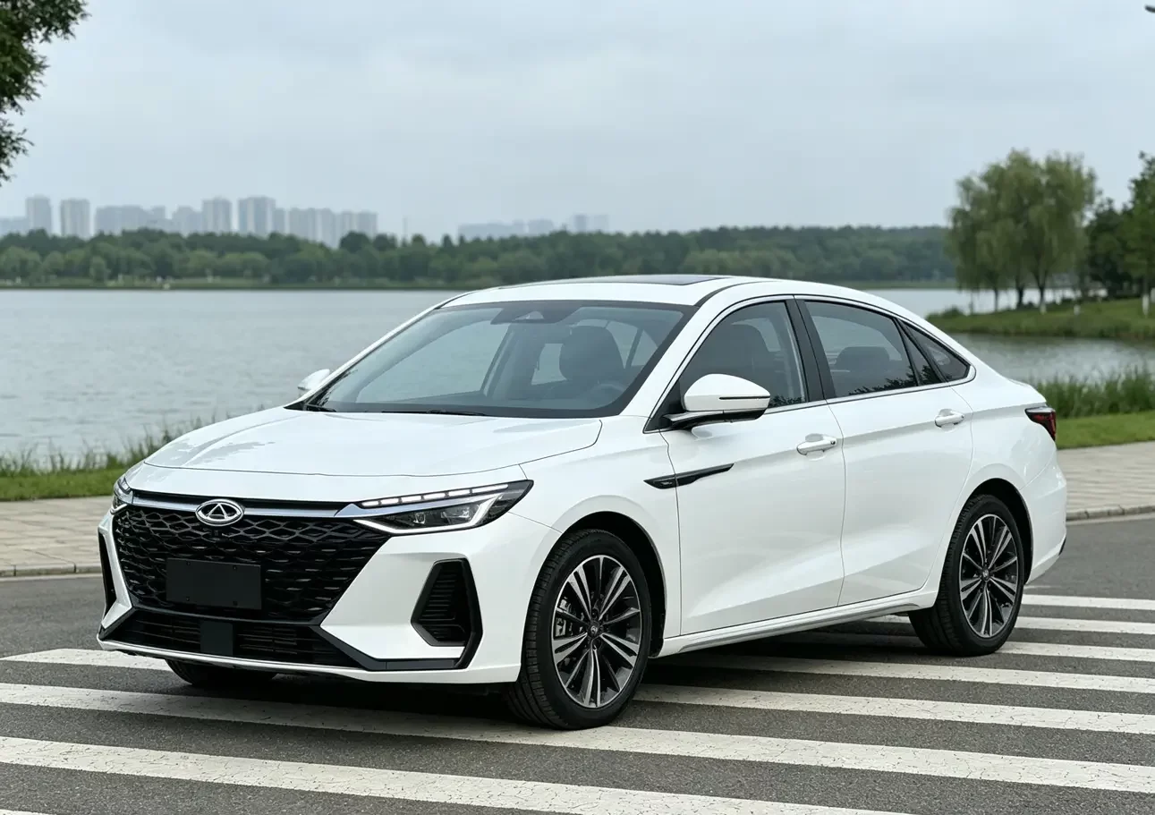 Chery Arrizo 8