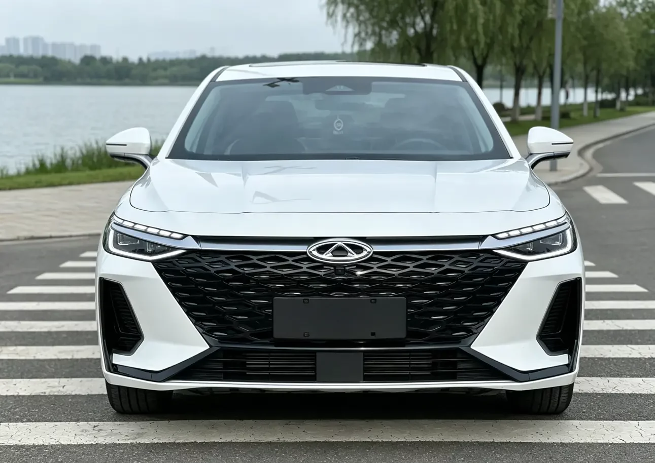 Chery Arrizo 8