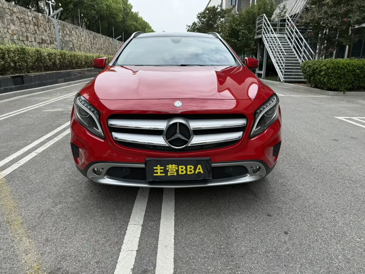 Mercedes-Benz GLA