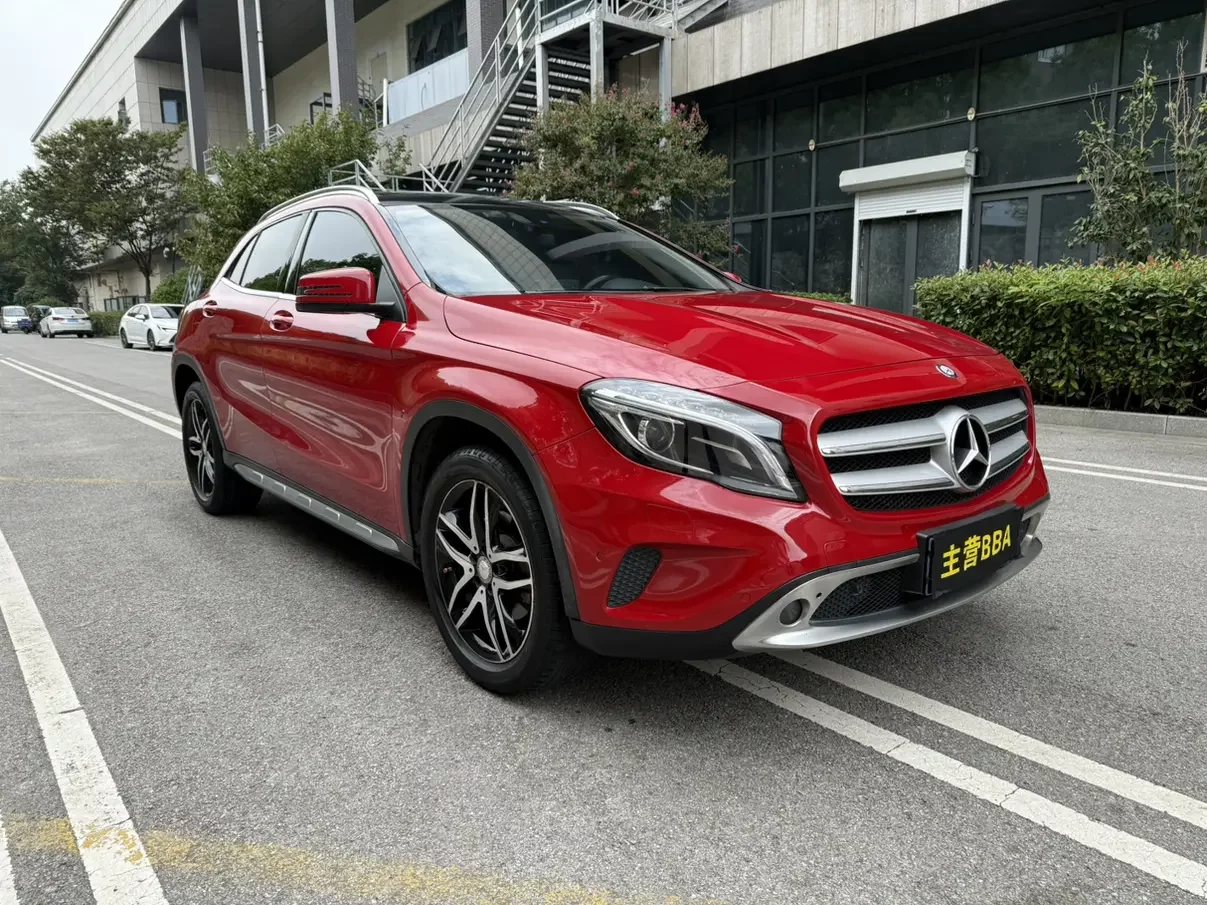 Mercedes-Benz GLA