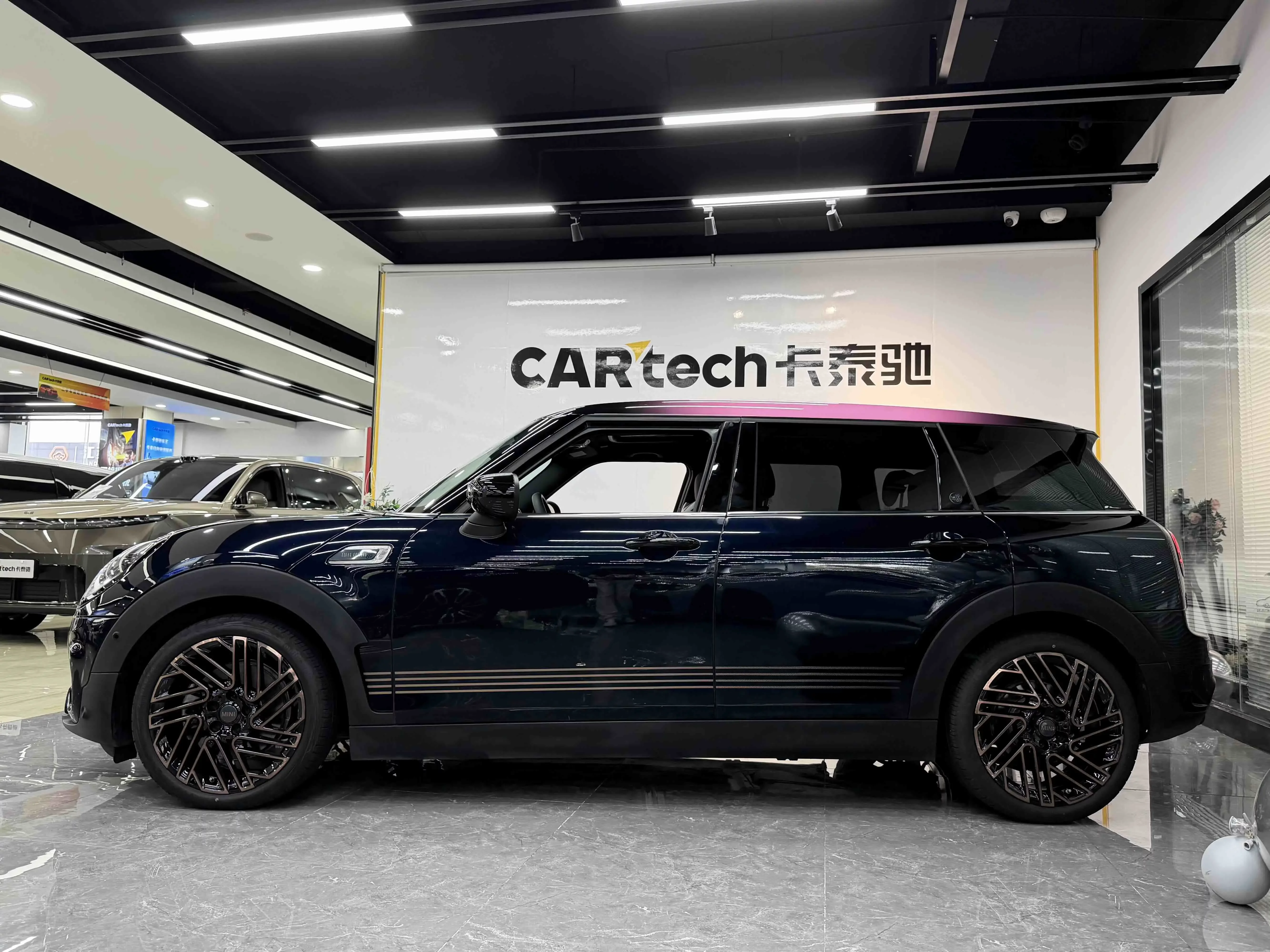MINI CLUBMAN