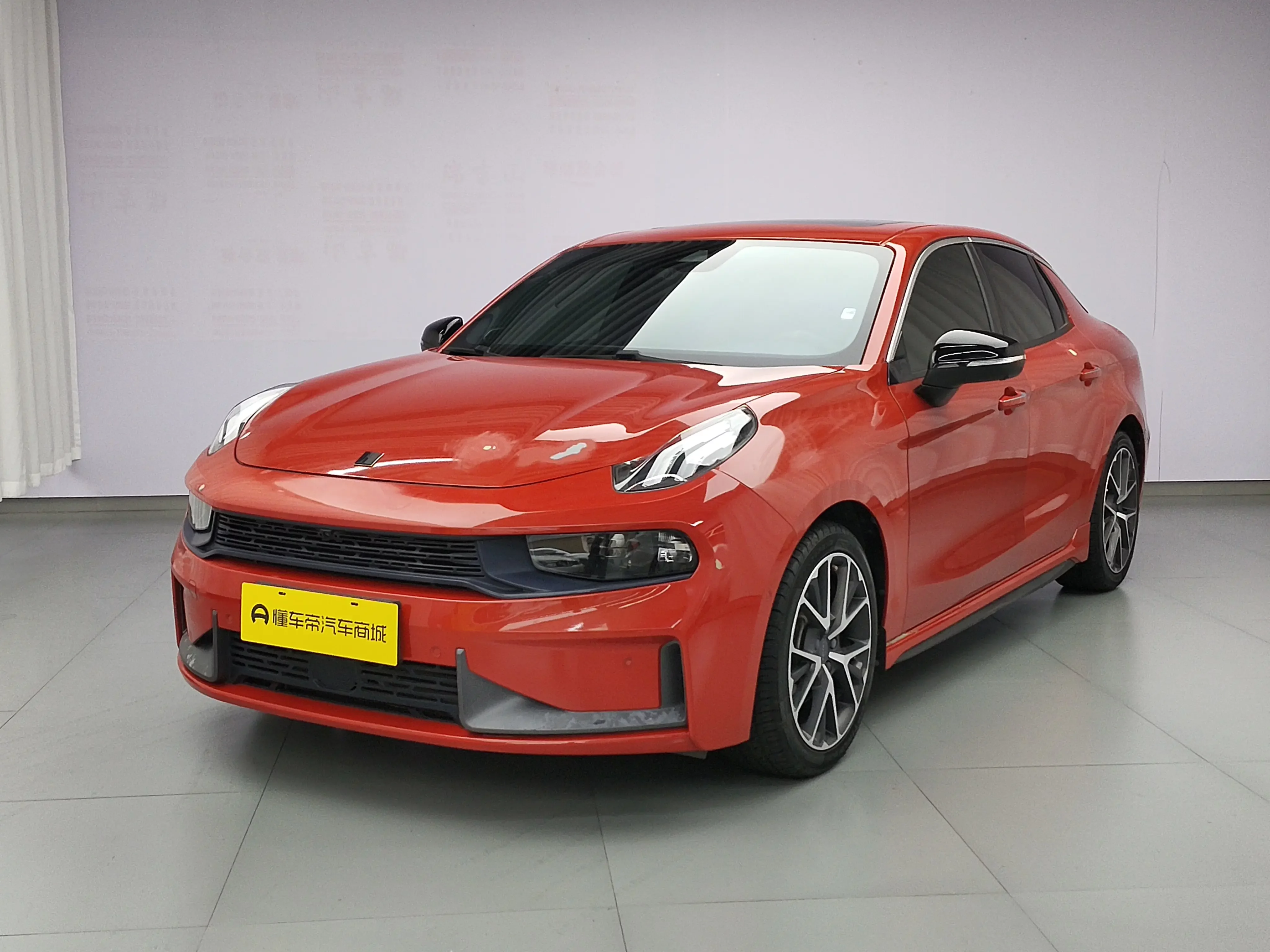 Lynk & Co 03