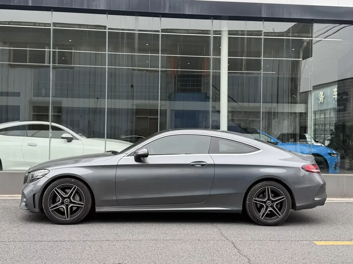 Mercedes-Benz C-Class