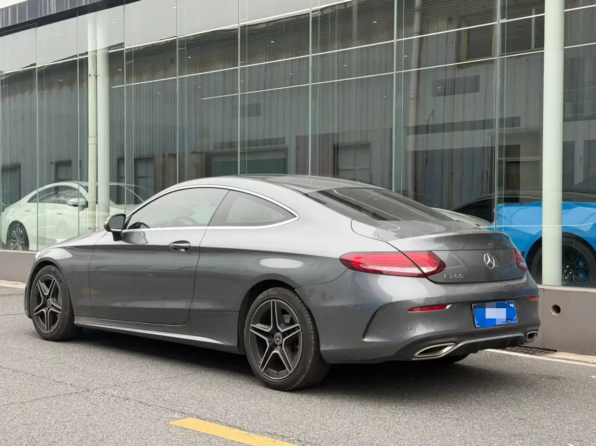 Mercedes-Benz C-Class