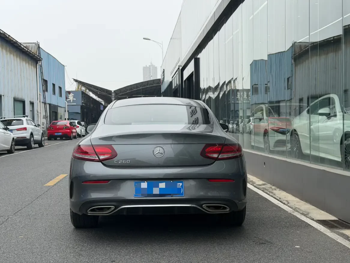 Mercedes-Benz C-Class