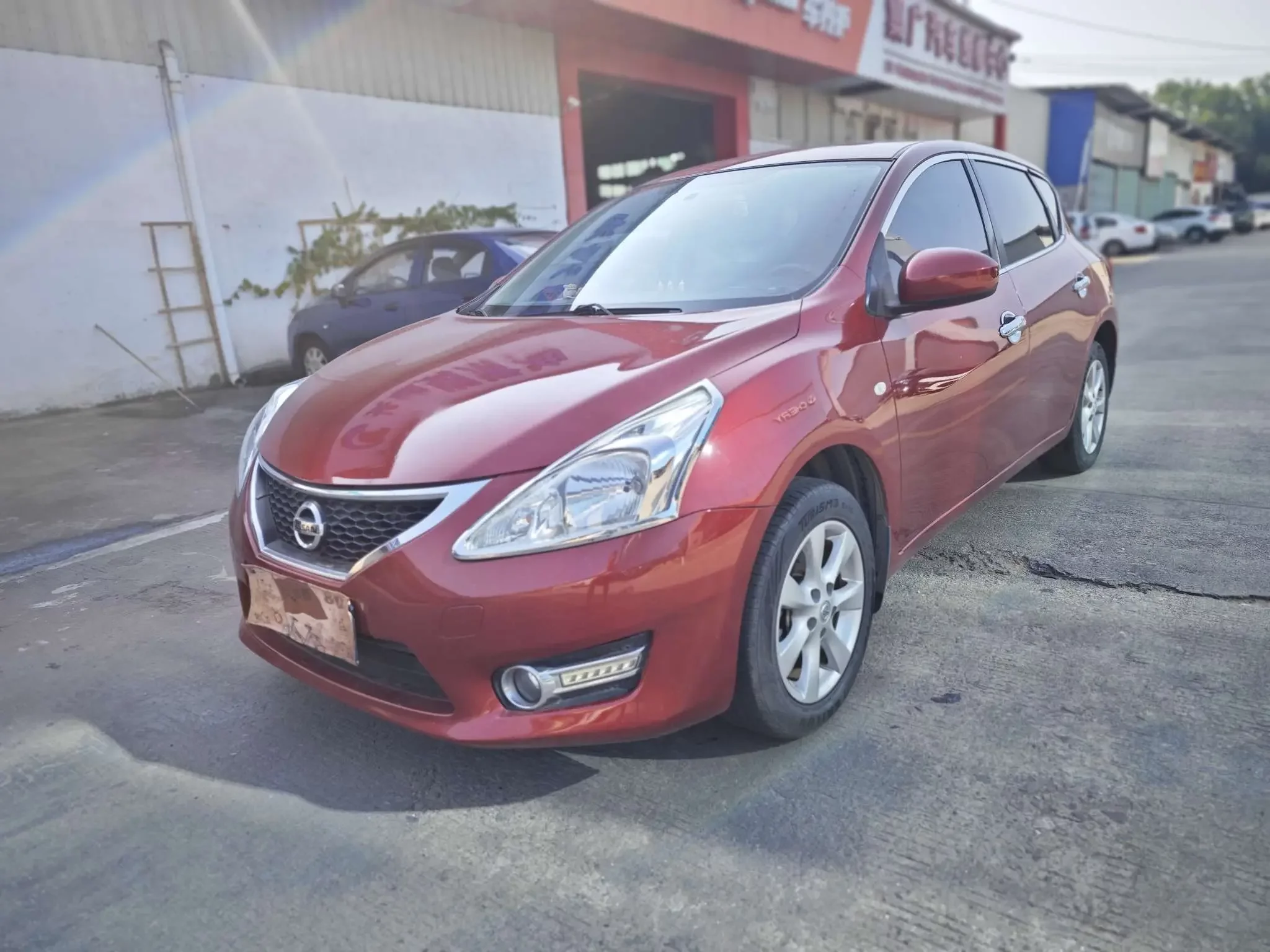 Nissan Tiida
