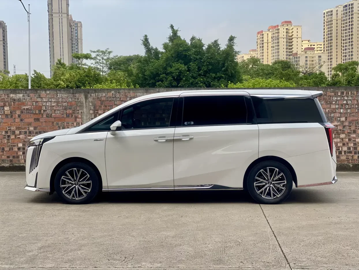 GAC Trumpchi M8
