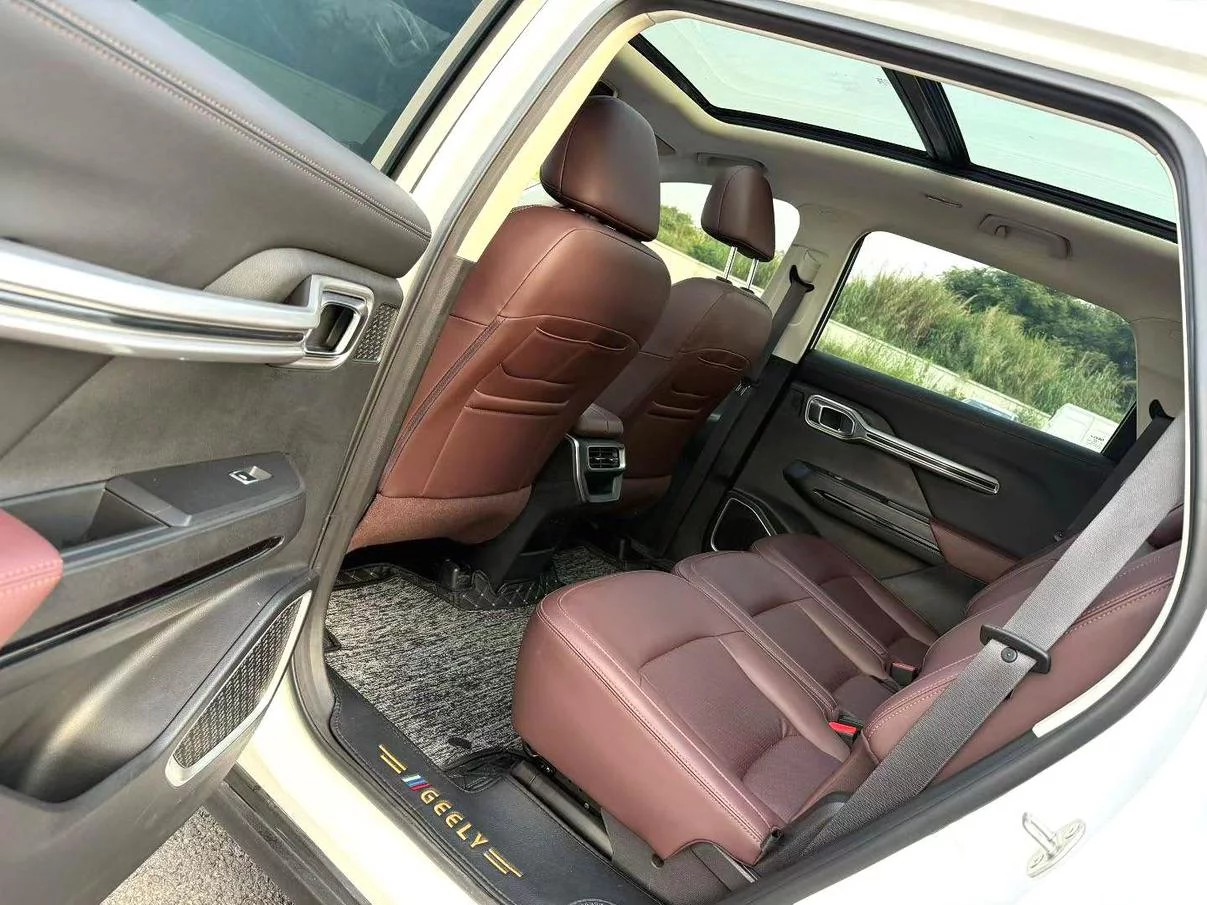 Geely Okavango