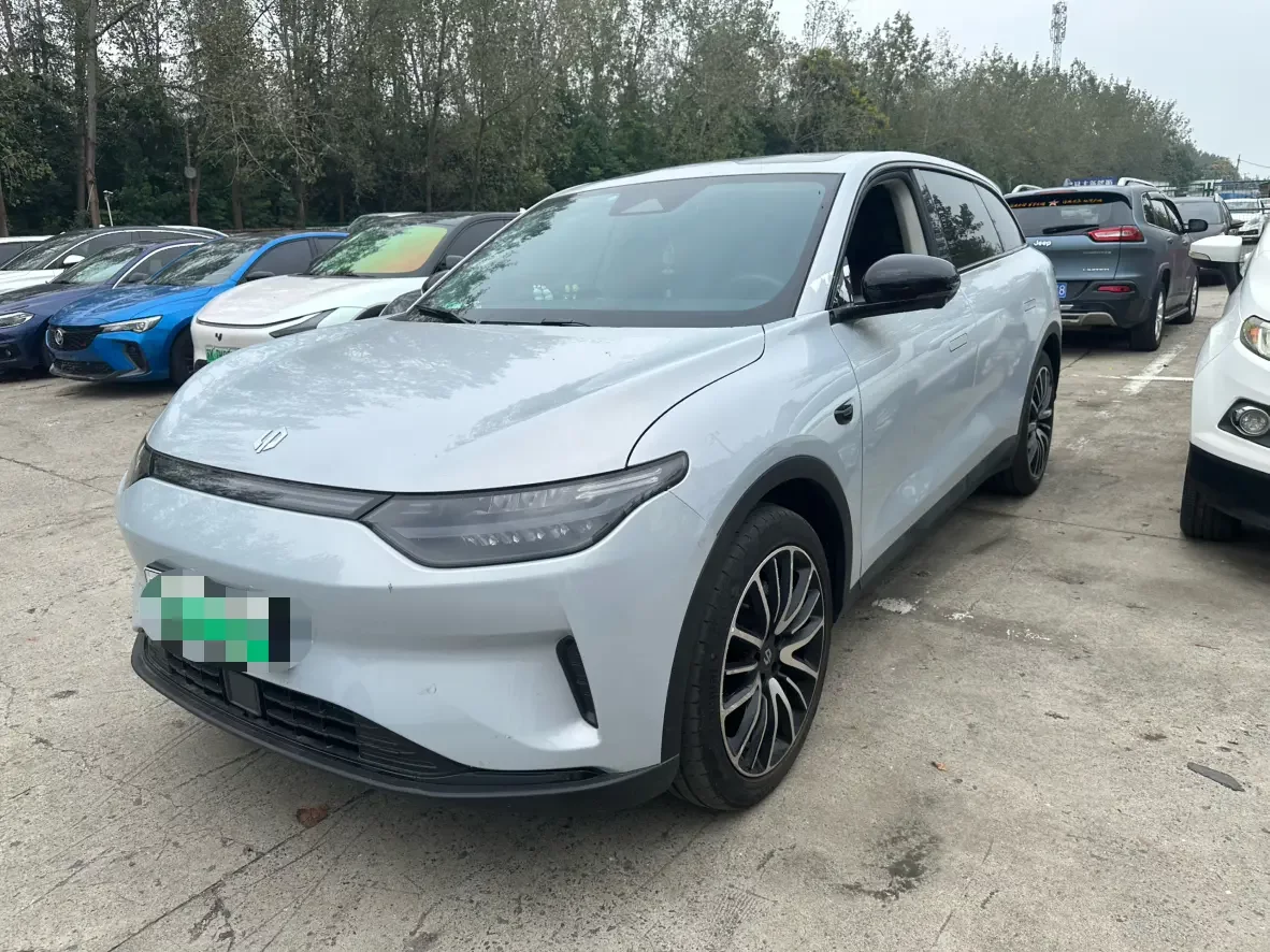Leapmotor C11