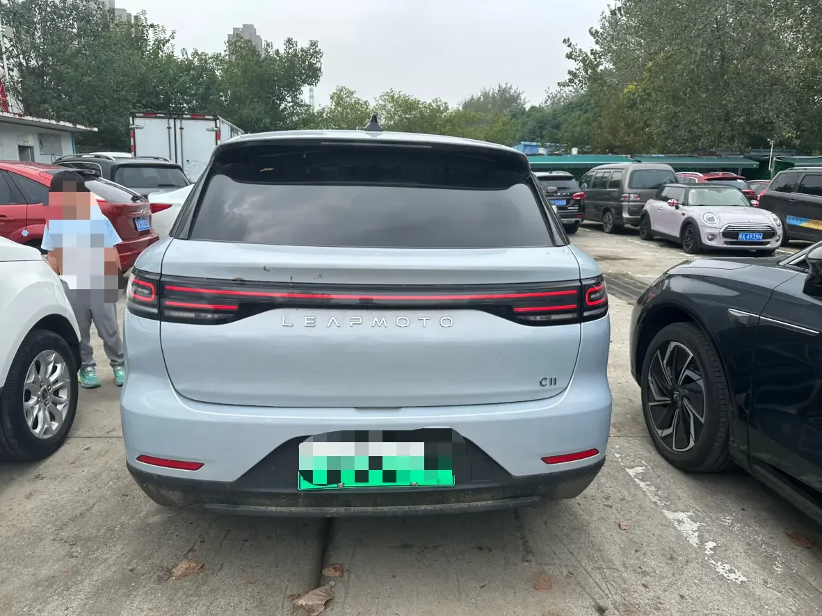 Leapmotor C11