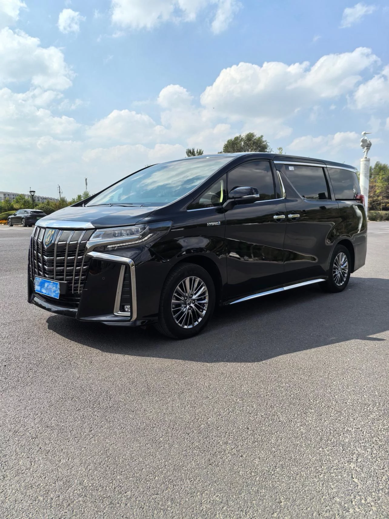 Toyota Crown Wellfire