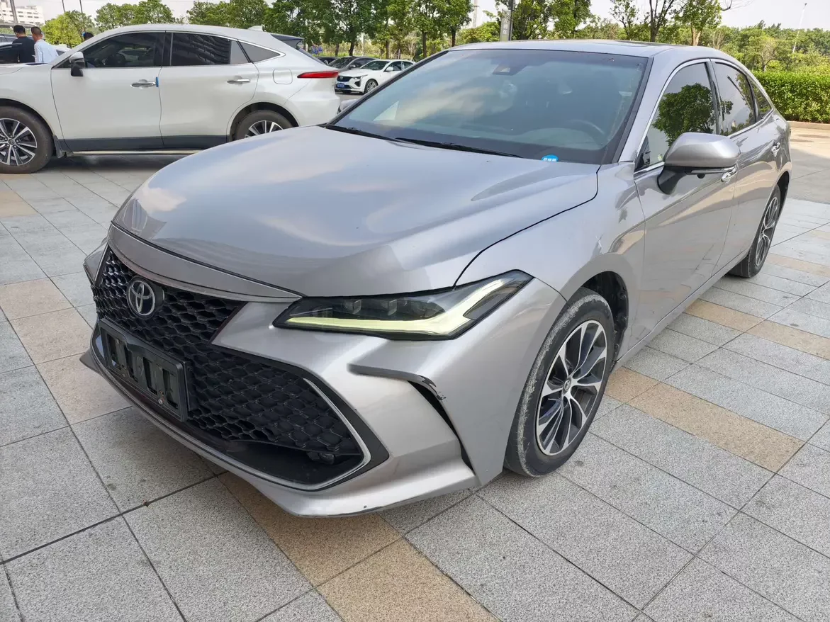 TOYOTA AVALON