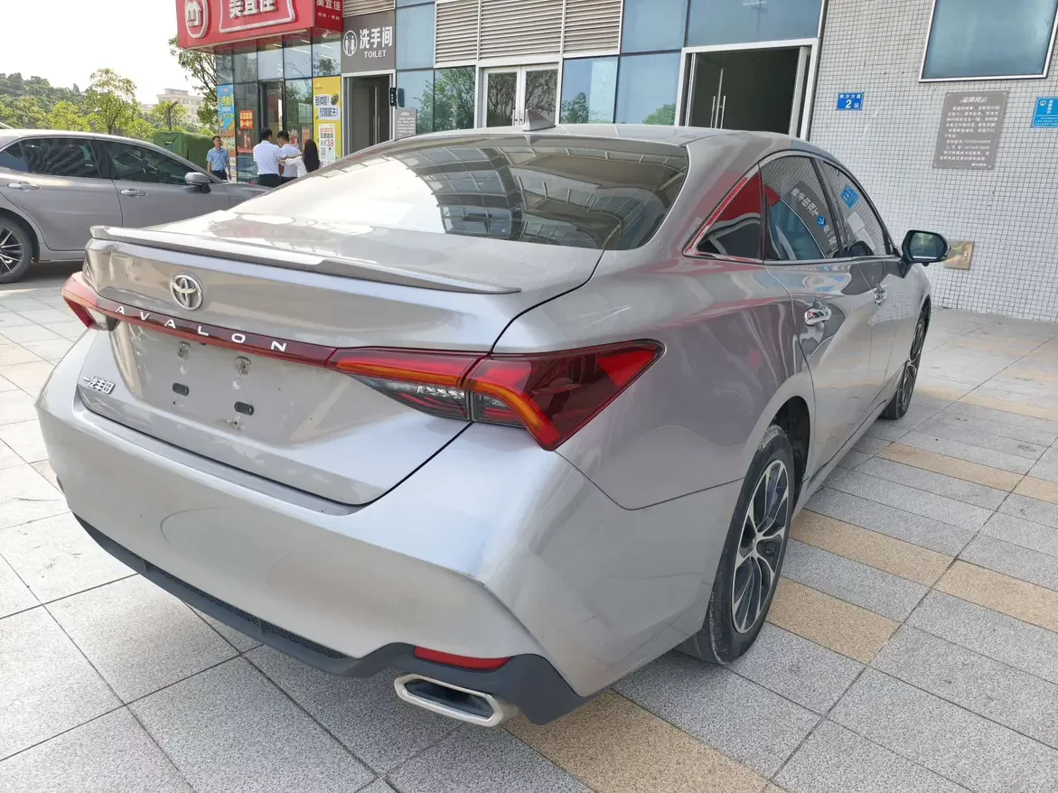 Toyota Avalon