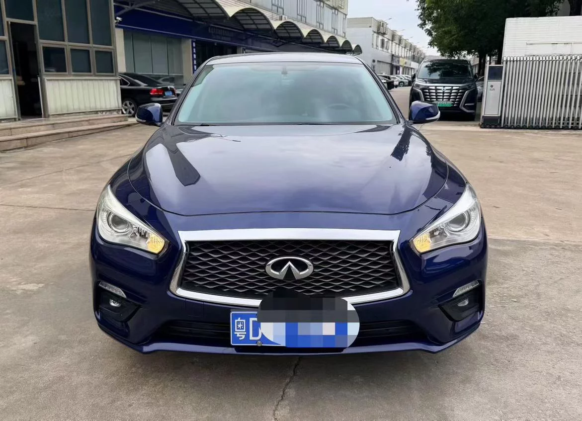 Infiniti Q50L