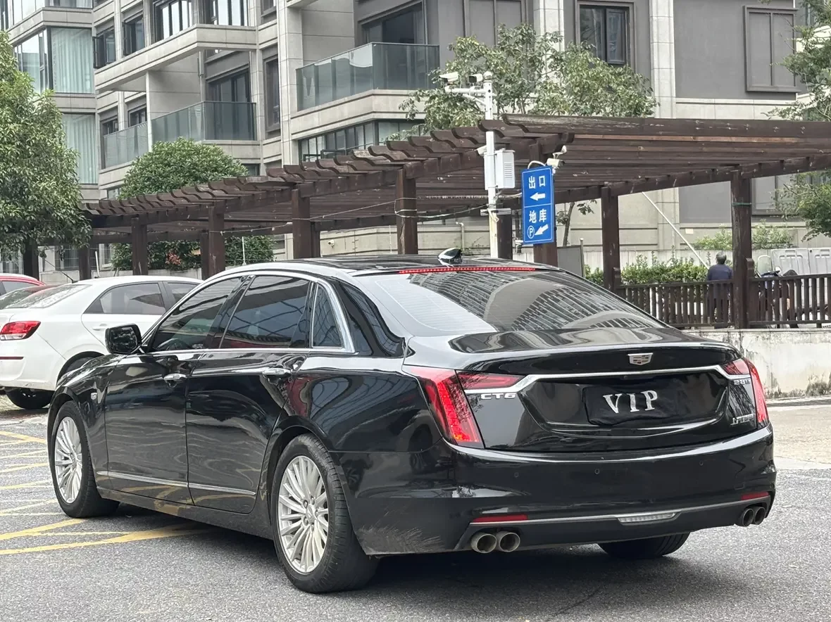 Cadillac CT6