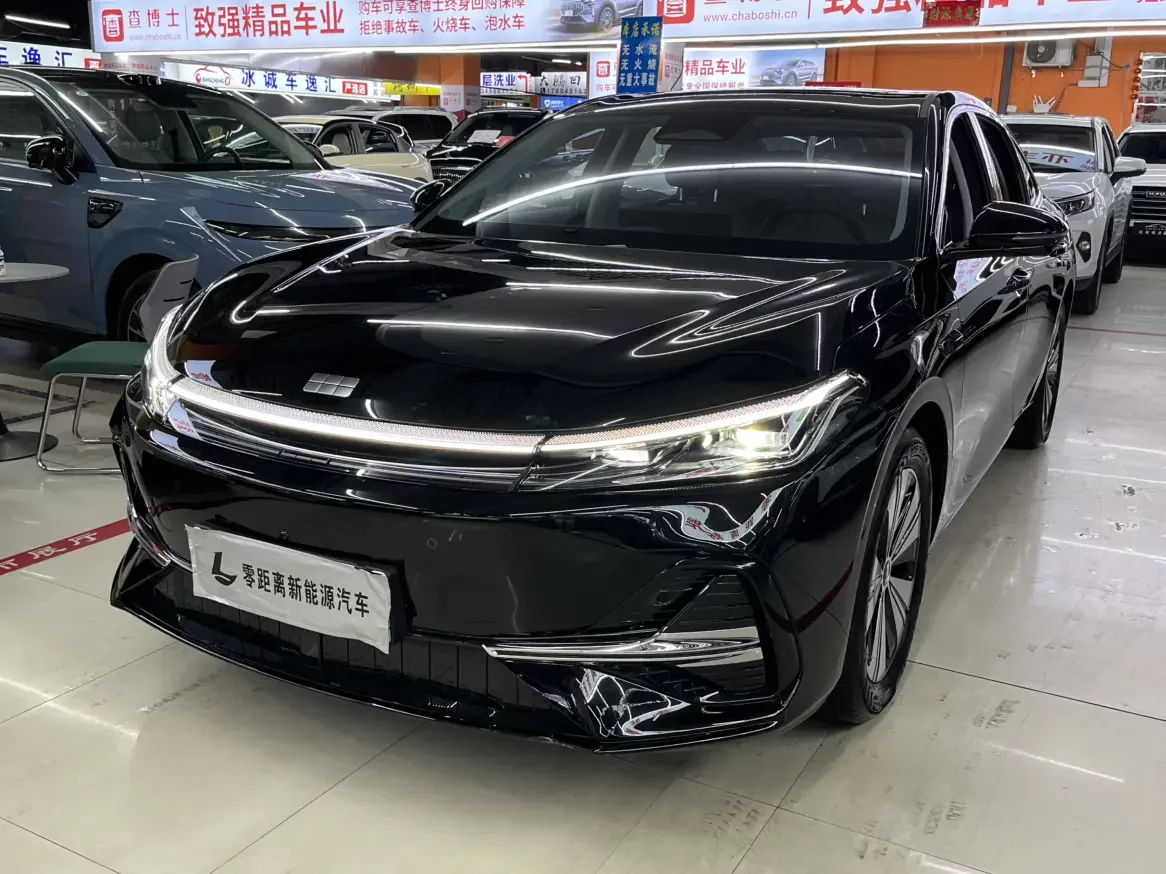 Geely Galaxy A7 EM