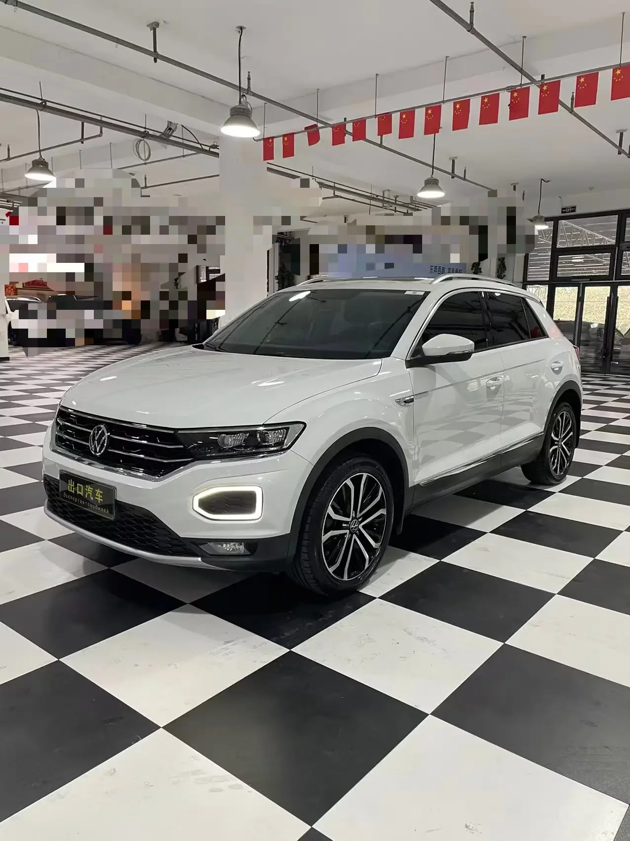 VOLKSWAGEN T-ROC