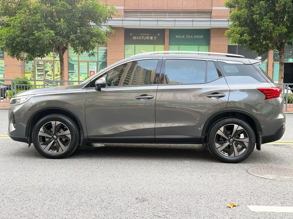 GAC Trumpchi GS4