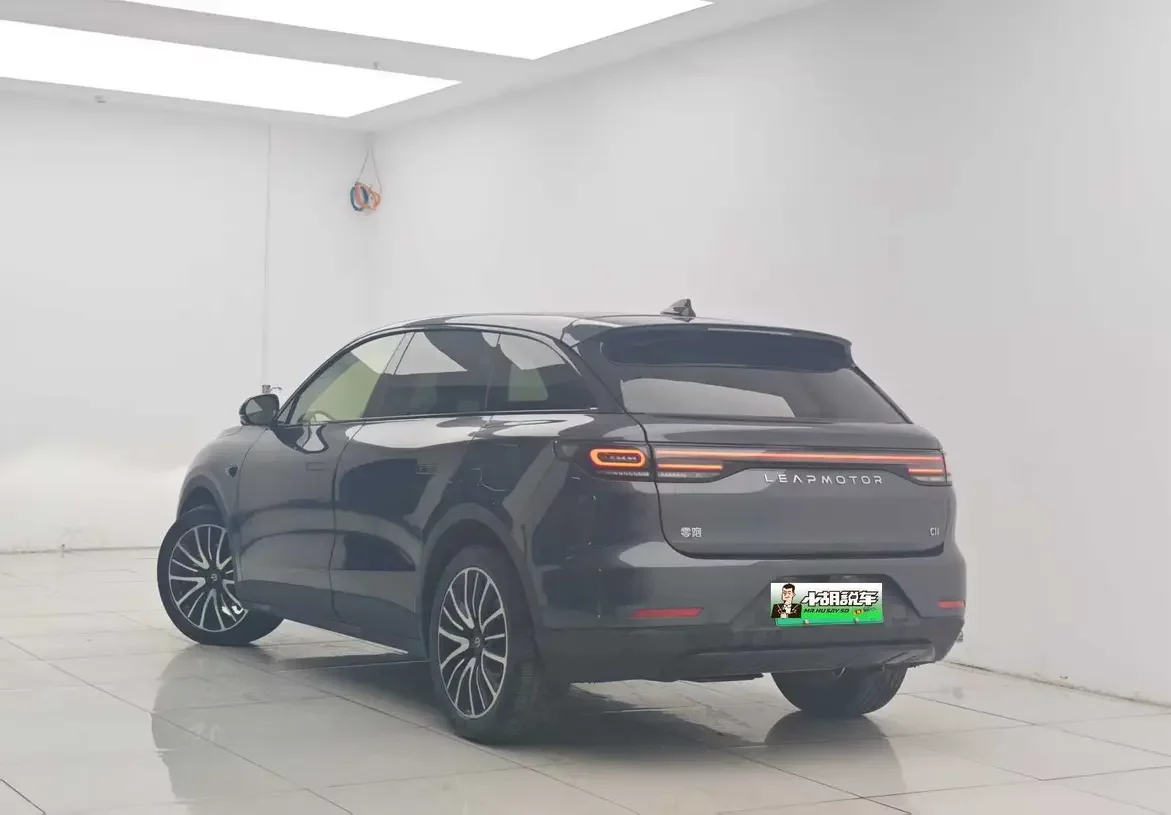 Leapmotor C11