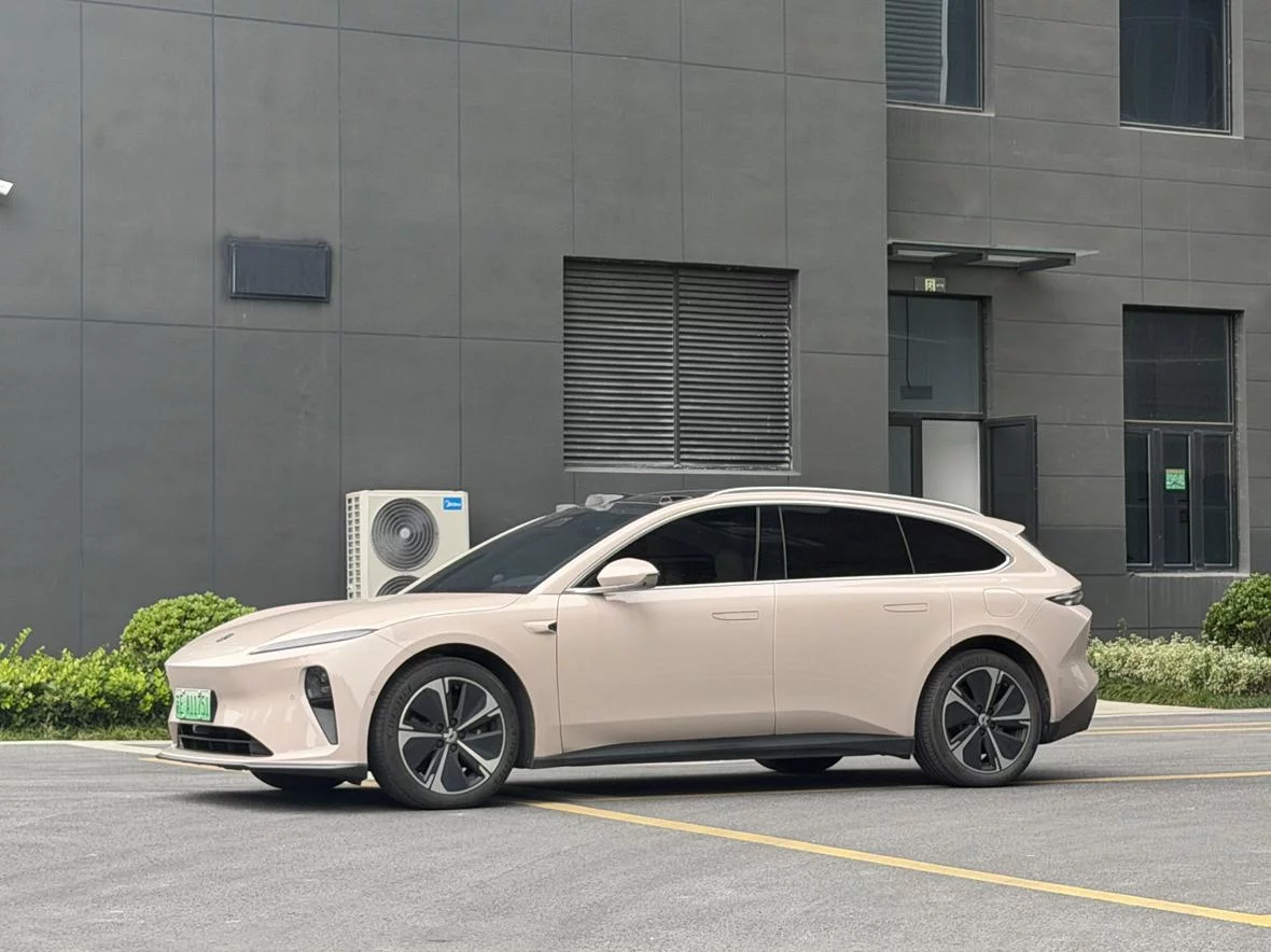 NIO ET5T