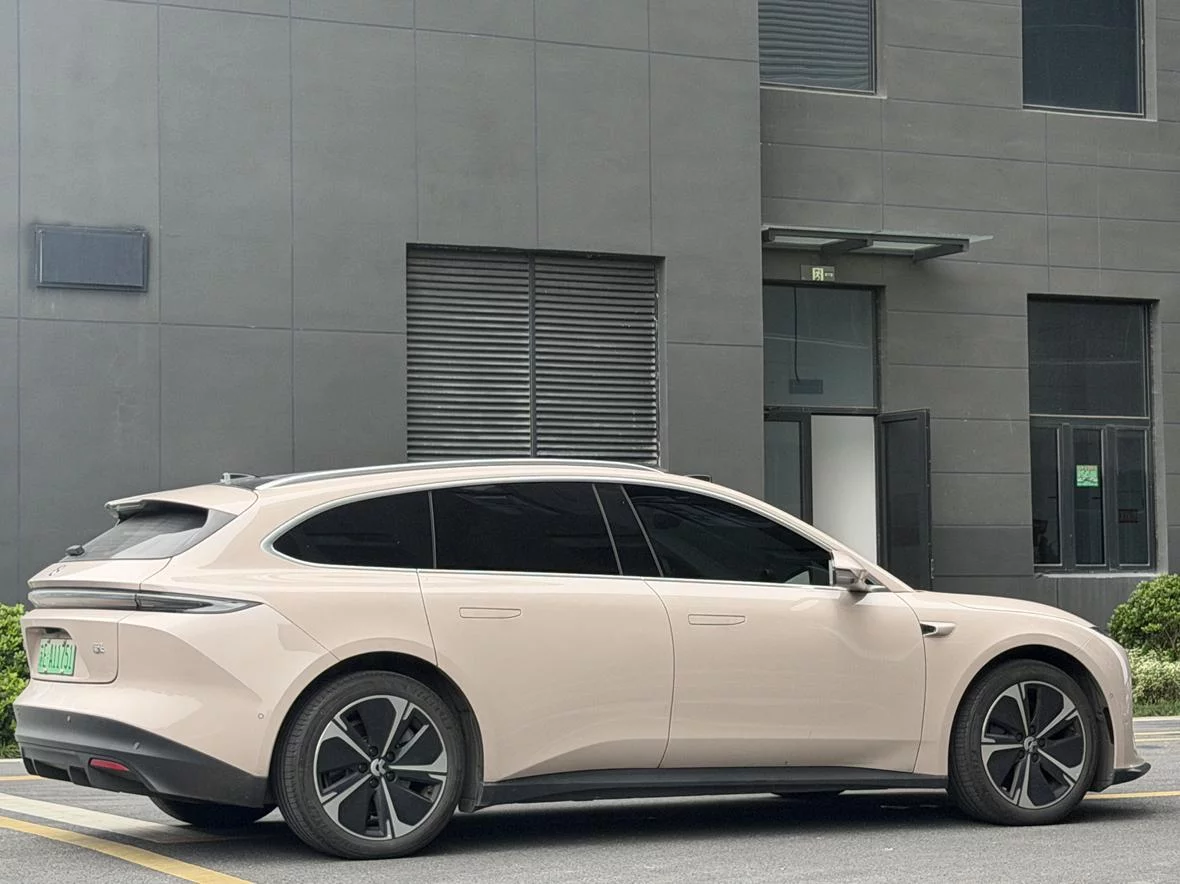 NIO ET5T