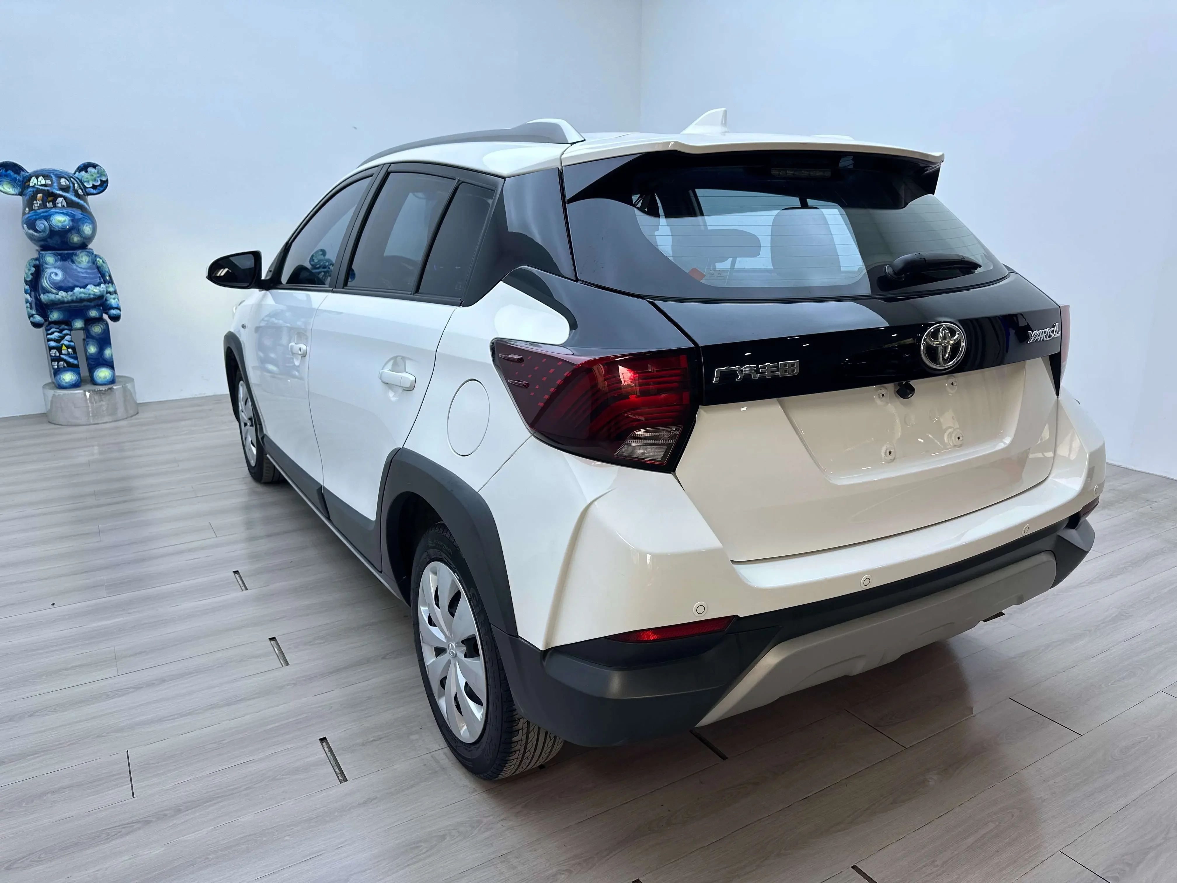 Toyota Yaris L