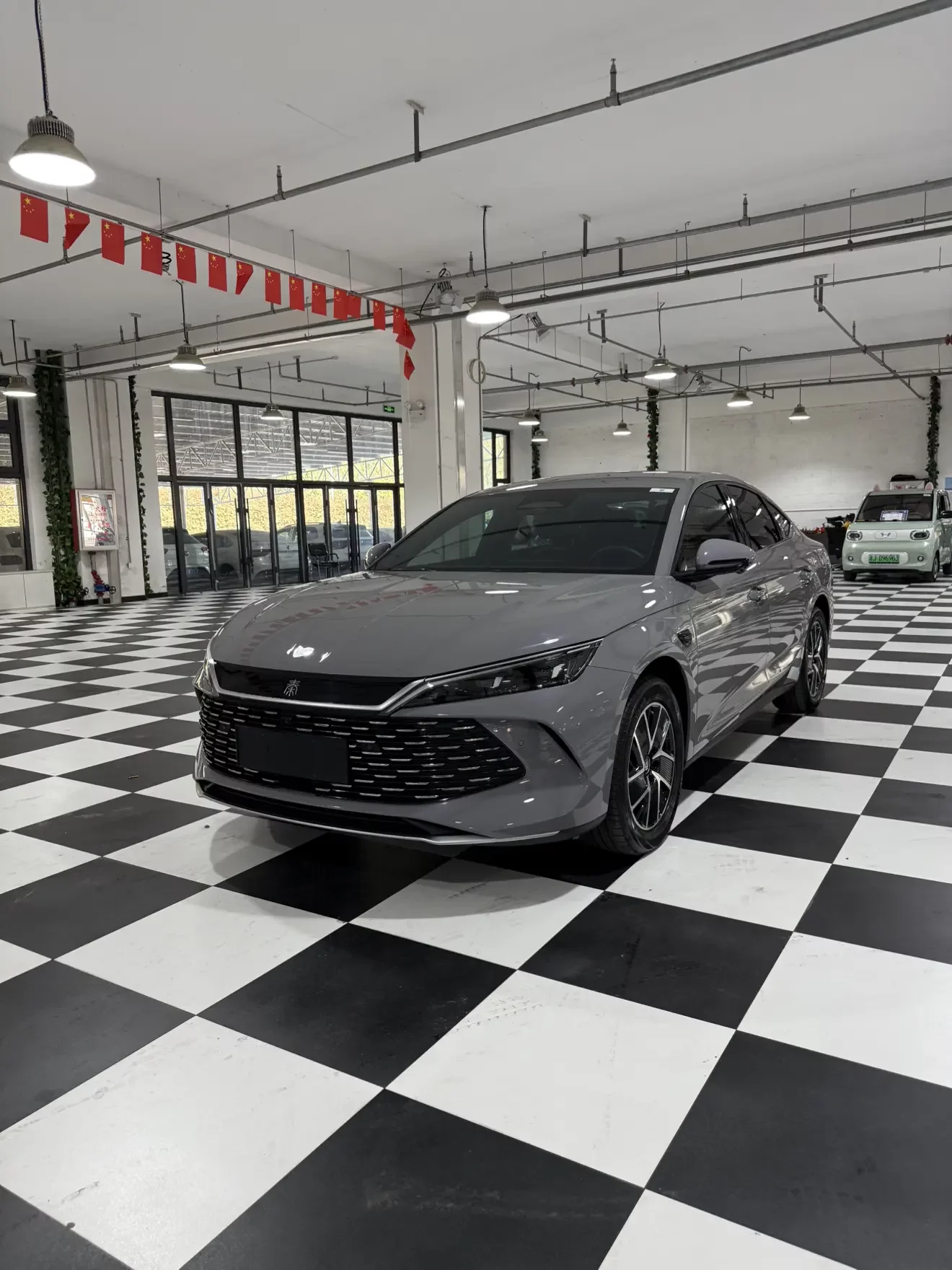 BYD Qin L DM