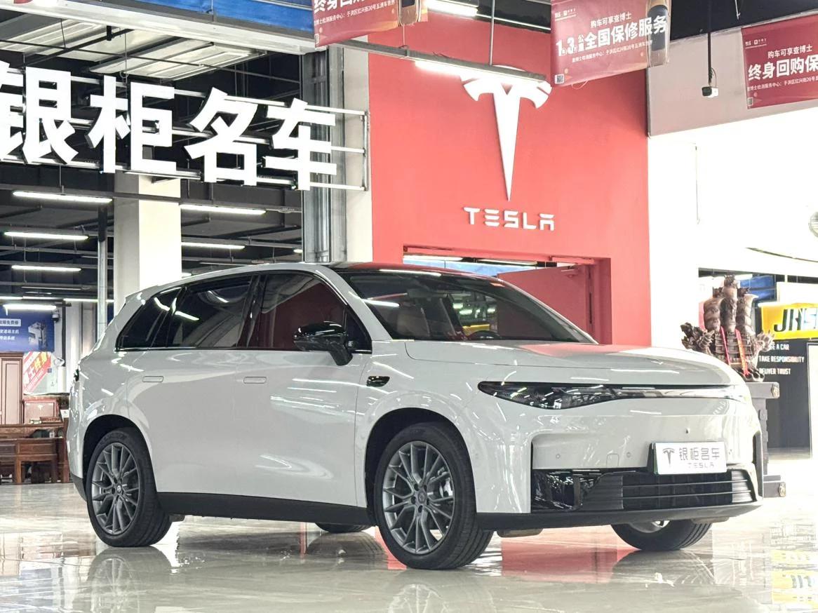 Leapmotor C10