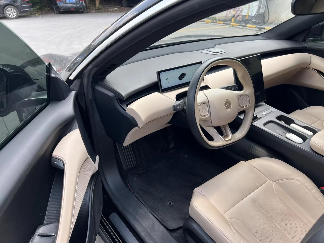 NIO ET5