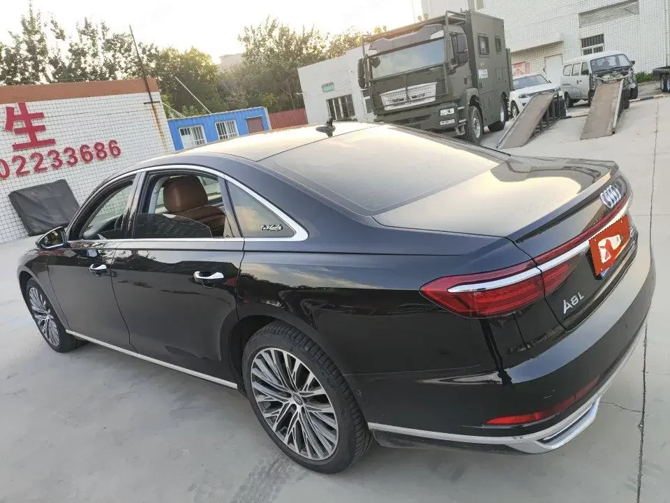 Audi A8