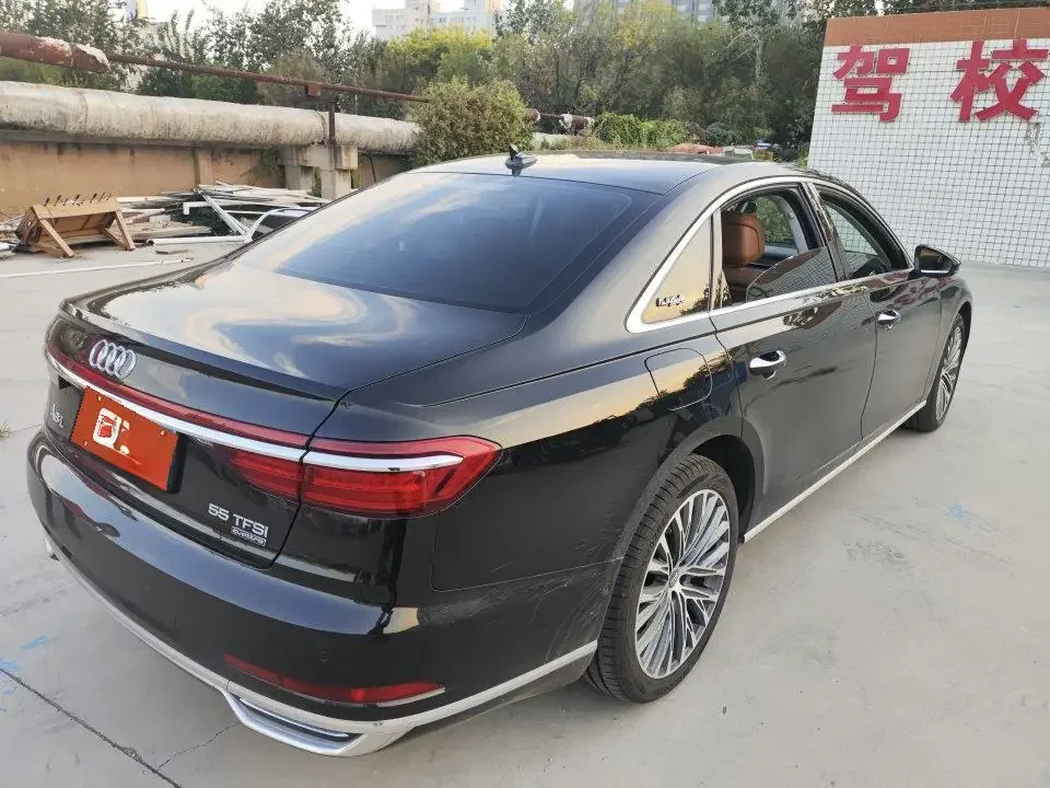 Audi A8