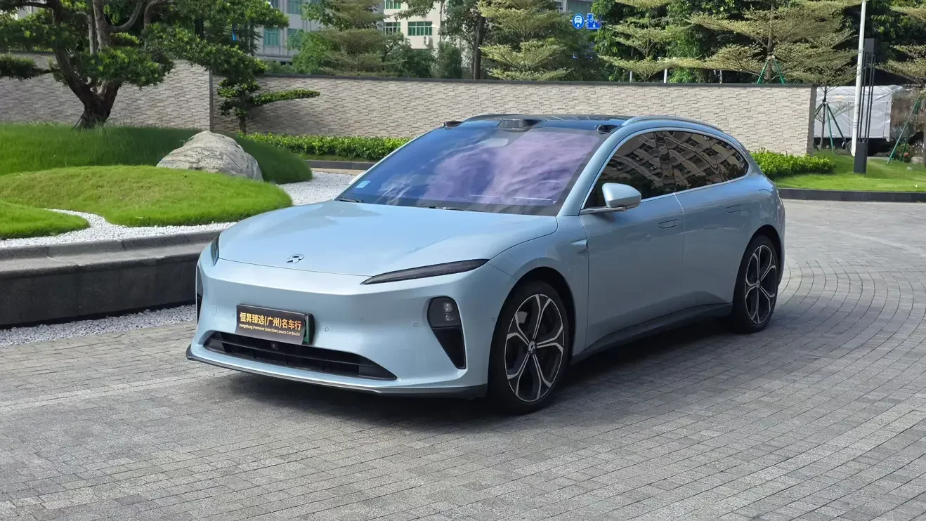 NIO ET5T
